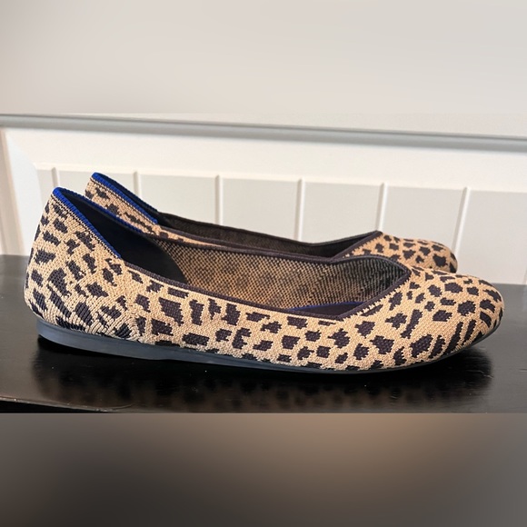 Rothys Women’s Size 10 Ballet Leopard Animal Print Round Toe Flat Shoe Retired - Picture 2 of 8